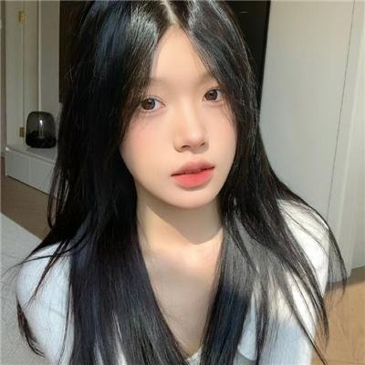 戴珍珠耳环的少女